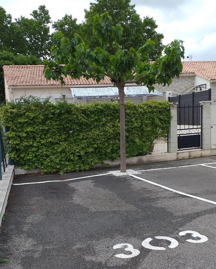 Le Pre Aux Cigales Villa Uzès Buitenkant foto