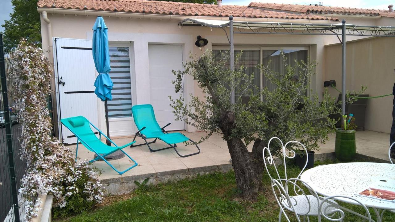 Le Pre Aux Cigales Villa Uzès Buitenkant foto